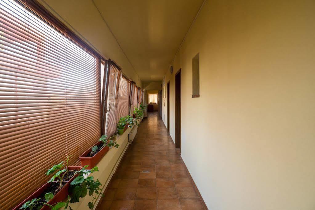 Hostel Nova Route Нэводари Экстерьер фото